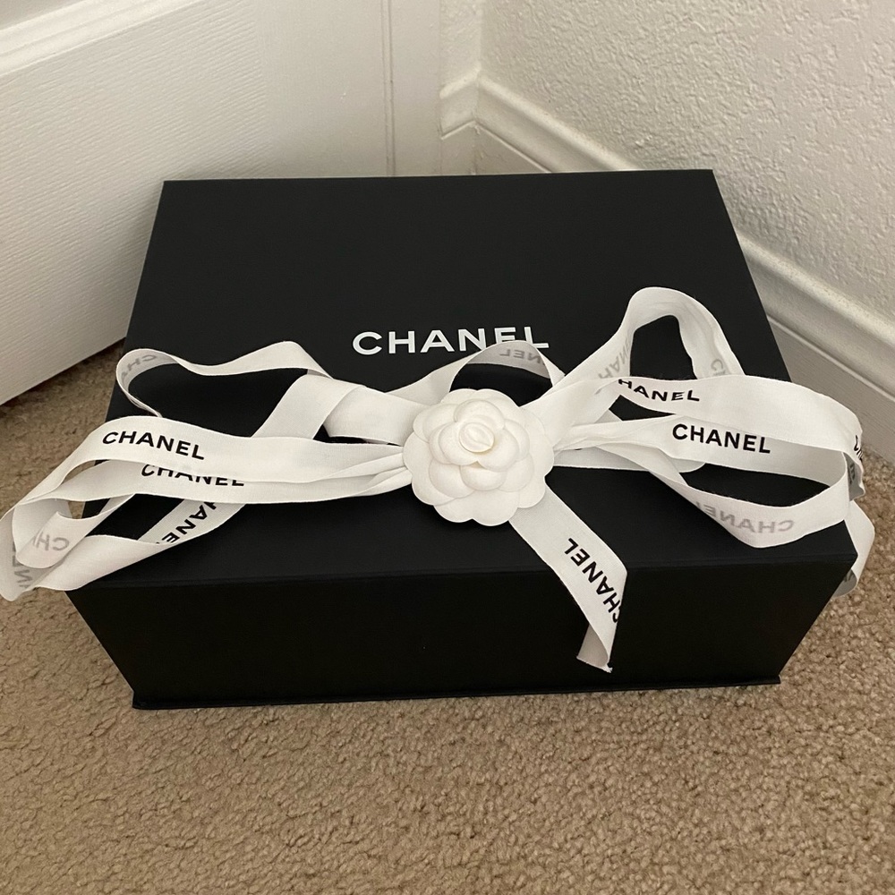 Auth Chanel Box Magnetic Fold Gift Storage w/ Tissue Paper & Ribbon